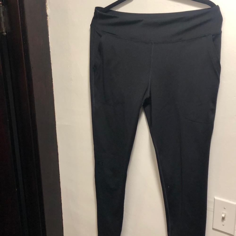 Under armor black ankle leggings